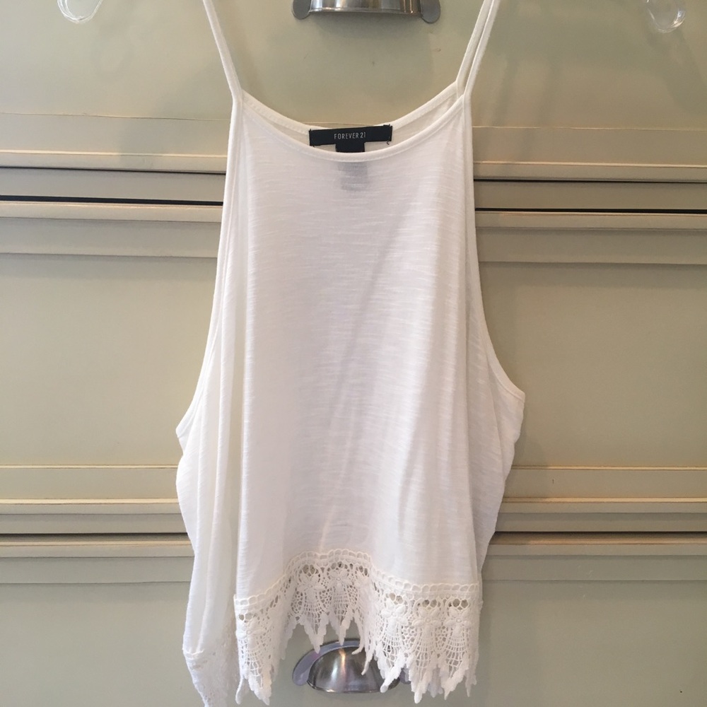 Forever 21 | White crop top with lace fringe